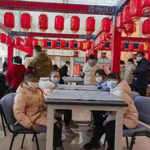 欢欢喜喜过大年，高高兴兴做年画