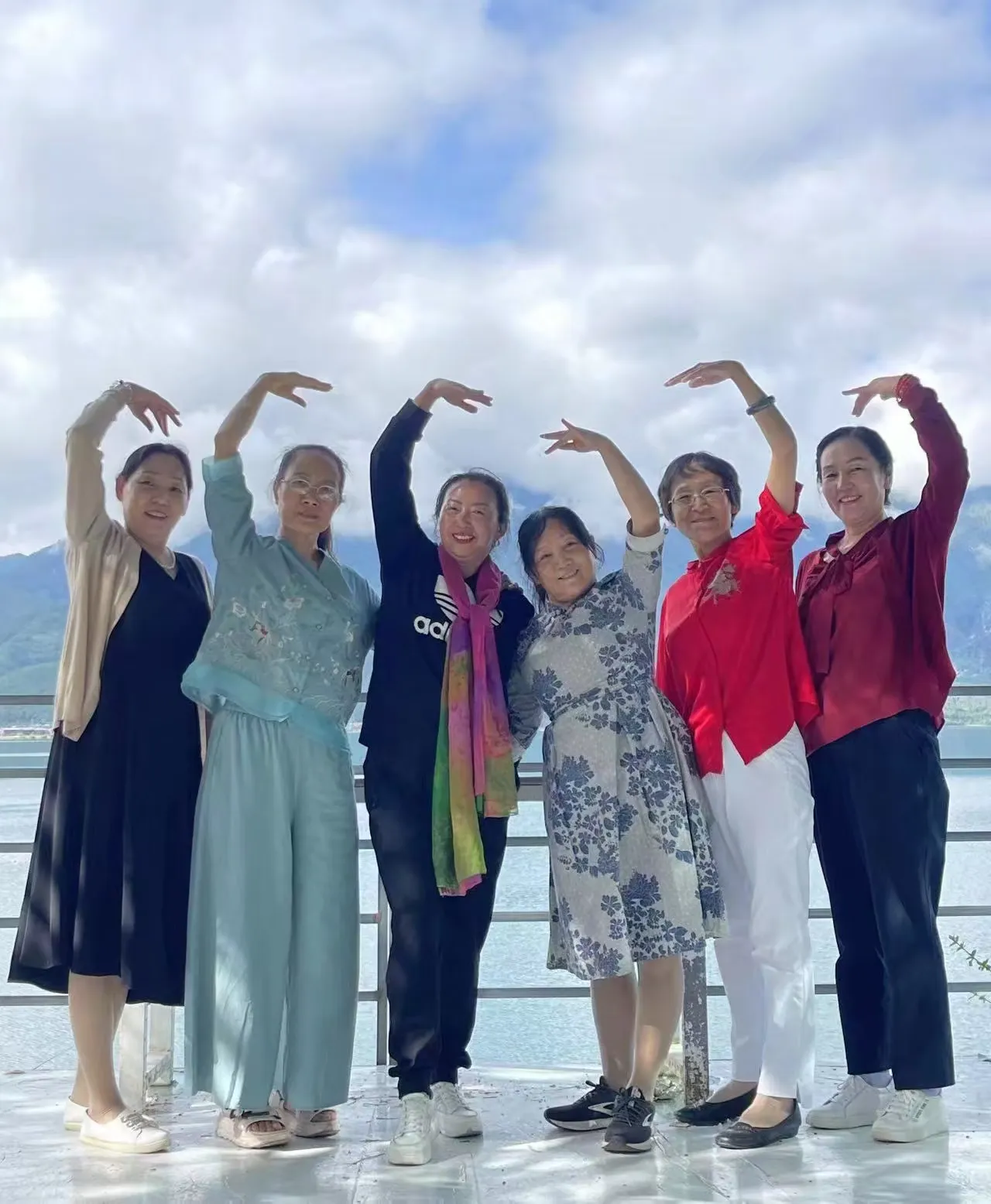 越西师范校81级4班40年同学聚会