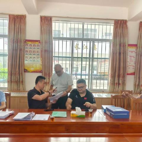 规范教辅管理，助力提质增效——岑溪市教育局莅临岑溪市三堡中学开展教辅资料专项检查工作