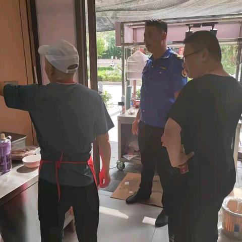 “排查” 织密安全网，守护辖区烟火气