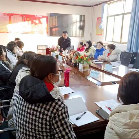 “回归课堂，匠心筑梦”国定小学听评课活动纪实