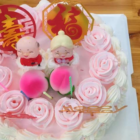 温情相伴  共贺寿绵长——七夕暨8月生日会主题活动