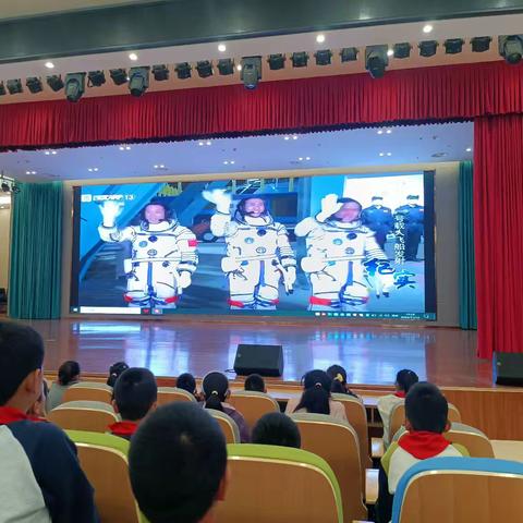 科技探索中的少年身影——梅园小学三(3)智慧果中队科技节活动掠影