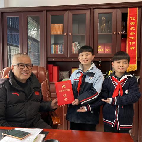 拜访身边的创业先锋--优秀共产党员肖云龙