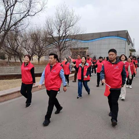 尧都区统计局 认真学习贯彻临汾市“两会”精神 开展 “脚步丈量世界 数据描绘未来”健步走活动
