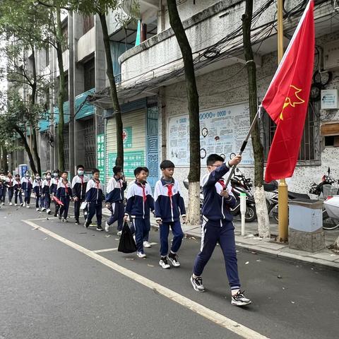 “缅怀先烈，传承红色基因”——云浮中学附属小学2023年清明祭扫实践活动