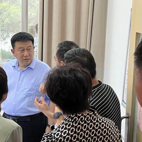 武毅同志督导辖区校园食品安全工作