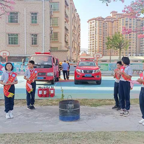 消防进校园，安全记心间——坦洲镇同胜小学进行消防逃生、防踩踏演练