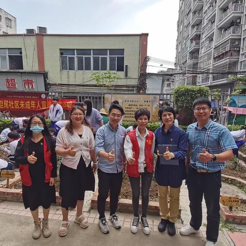 我为校园添点绿——沙面小学柏悦湾校区党团队社区活动