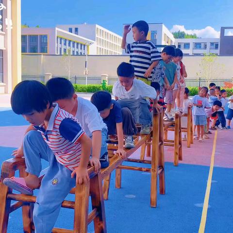 应家乡中心幼儿园 大二班第七周精彩回顾