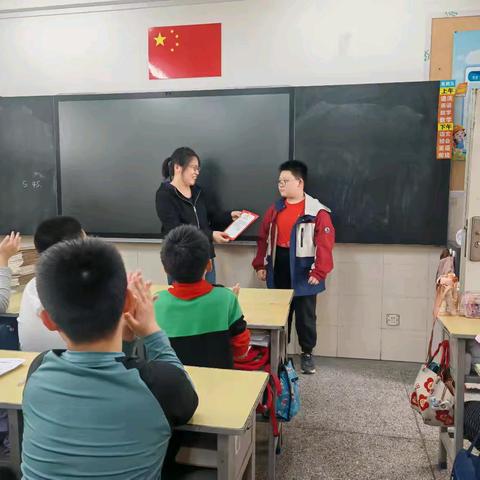 家在红星｜一份报喜单，点燃社区治理“人人参与”的火花