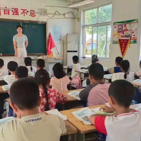 【全环境立德树人】文化促发展 凝心铸班魂 ——围子街道陶埠小学举行“ 迎国庆”校园文化建设评比活动