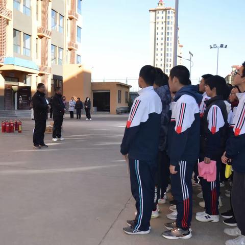 生命不保  谈何教育 新乐市实验学校举行冬季防火安全演练