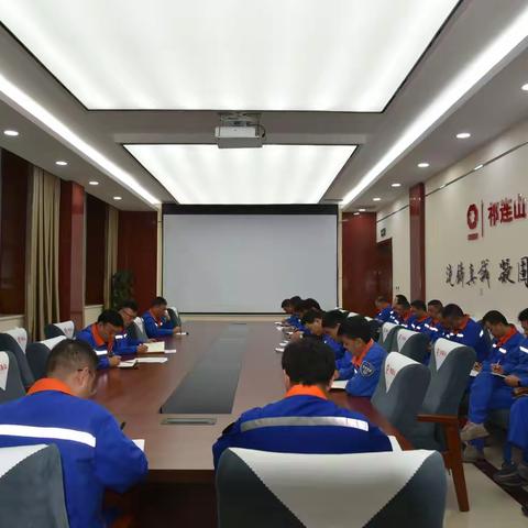 天水公司传达学习安全生产事故警示教育会精神