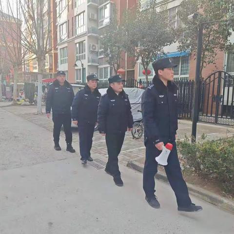 常抓不懈，持之以恒   示范区梁苑办事处平安建设巡逻