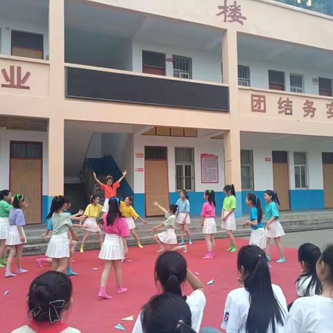 沁阳市东乡中心小学“欢歌新时代 童梦筑未来”六一儿童节文艺汇演