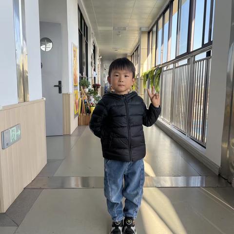 幼儿游戏———野战游戏区