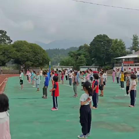 珍爱生命，远离溺水——绥宁县红岩镇桃坪学校开展防溺水演练