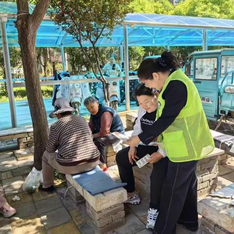 全民践行 分类赋能——唐冶街道唐城小区开展垃圾分类宣传活动