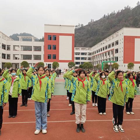 铜鼓镇中心小学 隆重举行2023年春季学期开学典礼