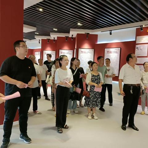 重温工运记忆，传承革命基因丨区工人文化宫开展工运史馆参观活动