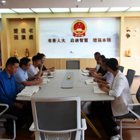 【文明有章 全域实践】“荐读一本好书·点亮书香人大”——区人大开展“代表荐书”活动