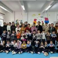 与书为伴·艺“启”飞翔——那坡县第二幼儿园第二届文化艺术节系列活动之家长开放半日活动