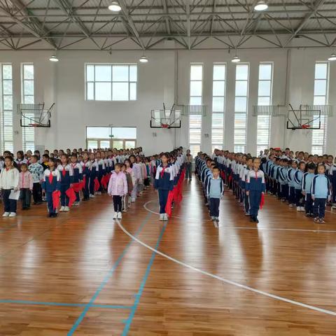 茄子河区双鹤小学“红领巾爱祖国”新队员入队仪式