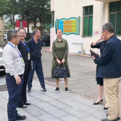 智慧助教学,指导领成长——国家中小学智慧教育平台全域应用省级专家团队到我校开展指导调研工作