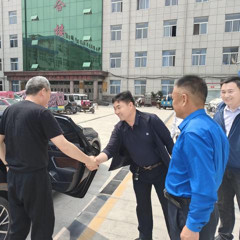 东明县卫健局副局长郭丽华到小井镇卫生院调研中医药管理工作