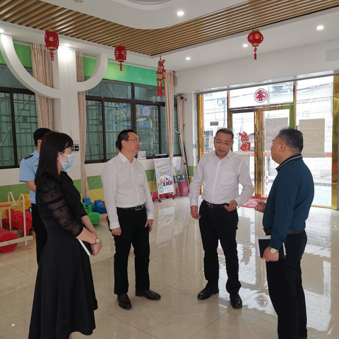 博罗县副县长钟桂来到罗阳检查食品安全工作