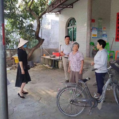 三亚市崖州区城西小学联合城西村委会入户核查3-22岁学生本学期就读情况