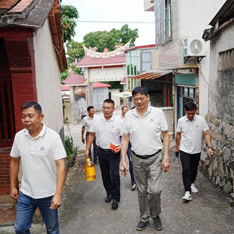 【情暖金秋 筑梦未来】 龙文区江夏文化研究会走访慰问低保户黄氏学子