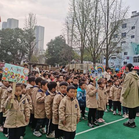 “走进小学•筑梦成长”——建设路幼儿园大班组参观小学活动回顾