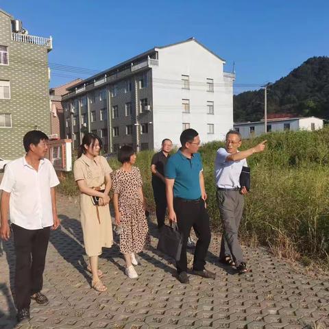 市农指办到椒江两村看望市派指导员