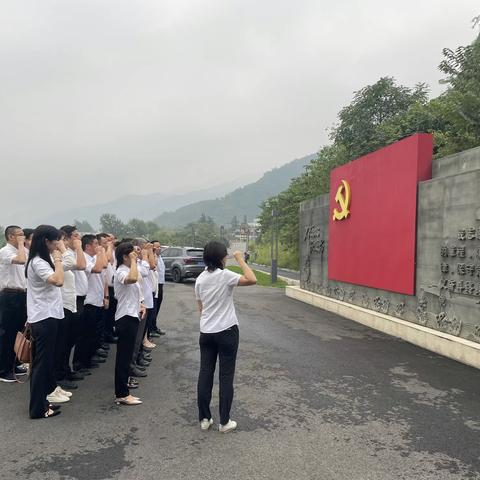 清风沐企扬正气 廉洁聚力促发展-园林生态集团走进秦岭违建警示教育中心