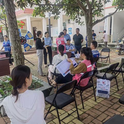 树荫下普法—转盘有奖问答活动