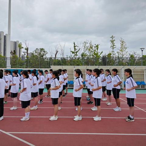 麓梅G2401班军训纪实（三）