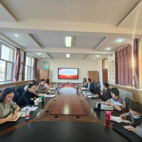 专家引领开新局，铸魂育人展新篇——政治组教师参加大连专家复习备考指导活动
