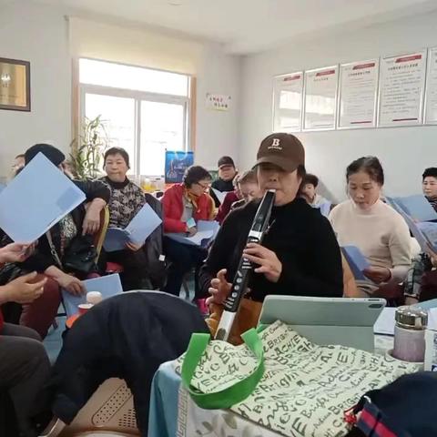 银龄绽芳华 艺彩映夕阳——西安圣宏养老服务中心千户社区老年艺术团燃情启航