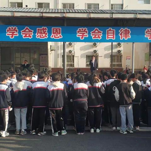 弘扬英烈精神，传承红色基因