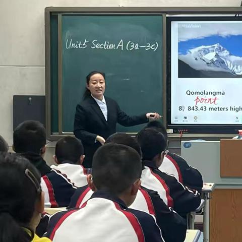 教研活动||教以共进，研以致远—实验中学青峰山校区初中部英语组开展公开课教研活动