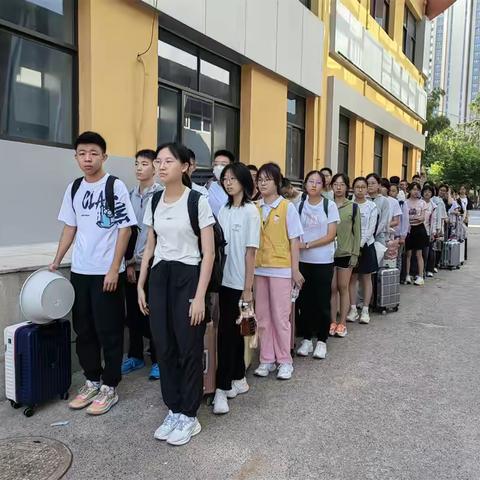 青春不惧骄阳 磨砺铸就成长——西安第八十三中学、西安市第八十三中学浐灞第一分校军训启程