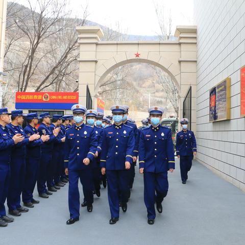 交叉观摩 交流互学｜平凉支队延安驻防队伍到宝塔区消防救援站参观见学