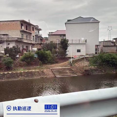 港边村防溺水常态化巡查