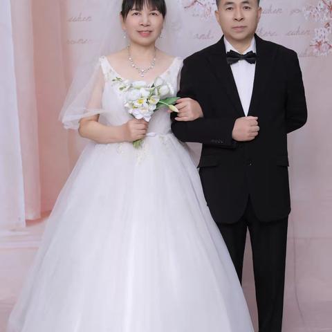 浪漫定格：不同风格婚纱照的艺术呈现