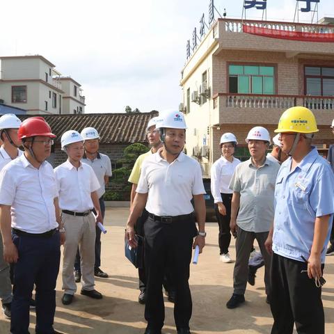 5月15日，海口市水务局联合市委第三巡查组到海南龙塘大坝项目检查指导工作。