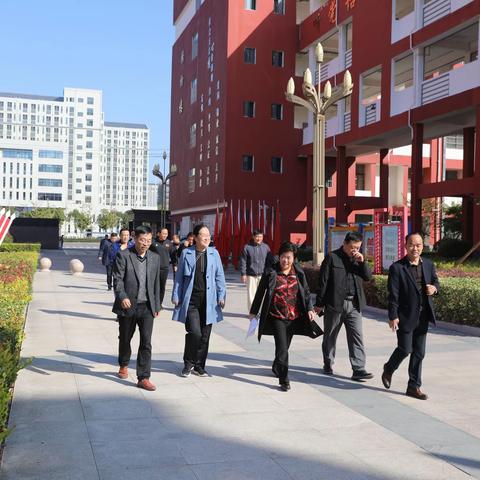 引领前行 建设平安校园 亳州市副市长曹振萍一行来我校视察安全活动