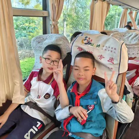 乐知五班中坝研学记：探秘大豆的奇妙之旅