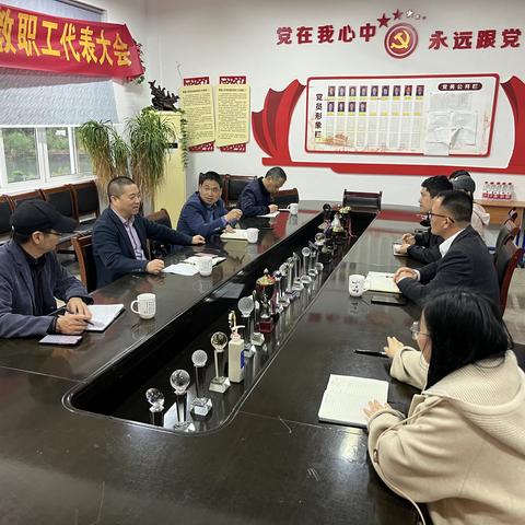 凝心聚力抓质量，特色校园共创建——教育局副局长钱建山一行莅临鹤盛镇中心小学开展学校调研视察